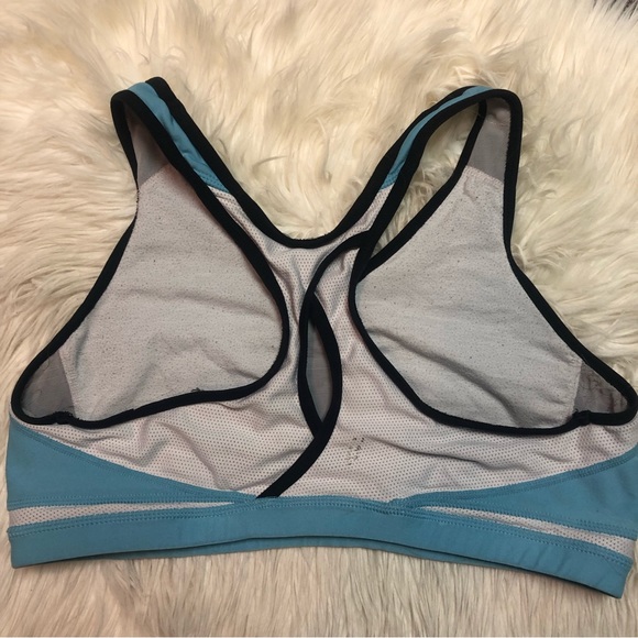 Bundle of 2 Sports Bras XL Fitness Nike Champion 38C - Picture 5 of 5